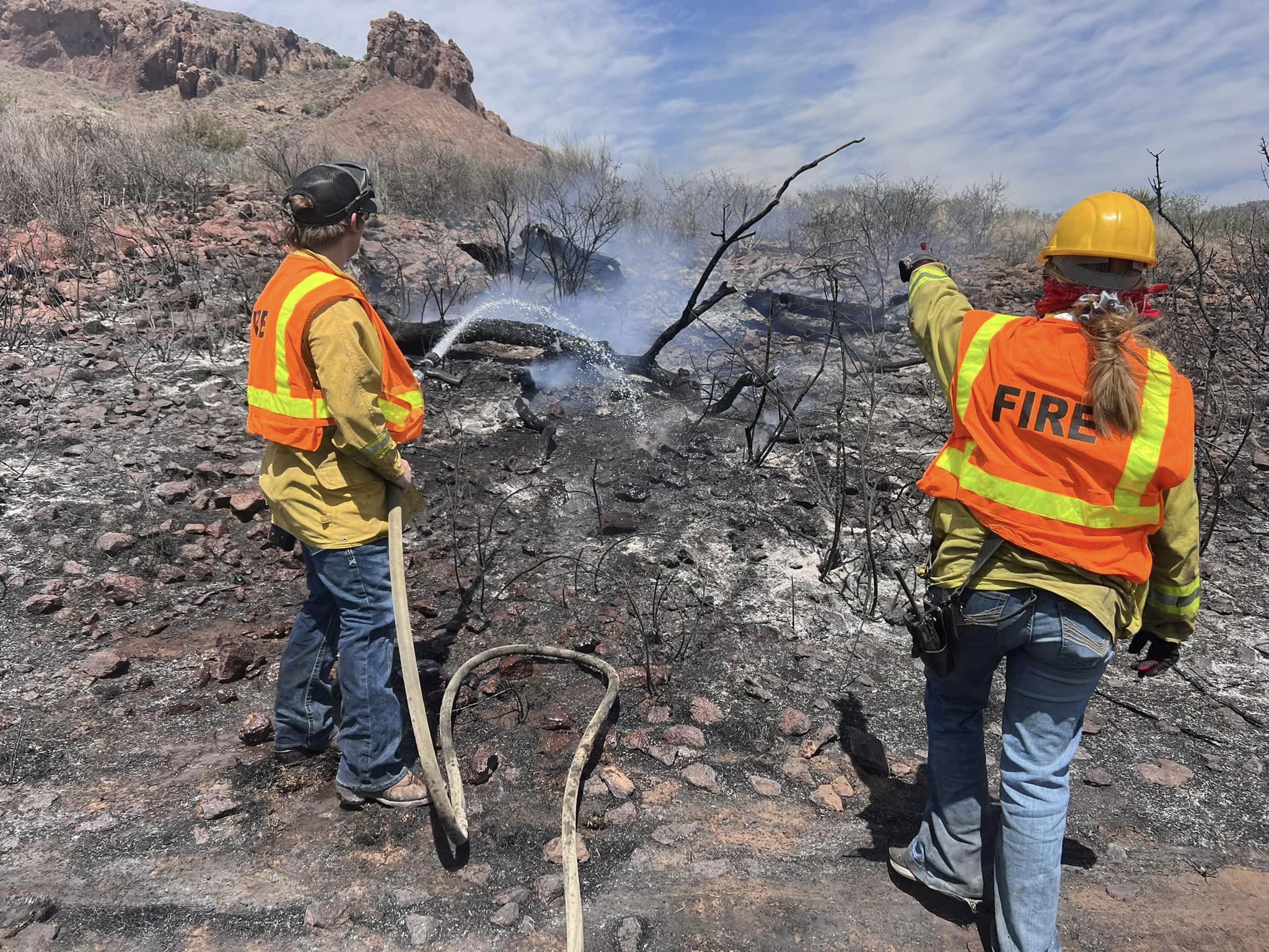 Fire Bend Brush fire clouds Highway 90 with smoke – Big Bend Sentinel