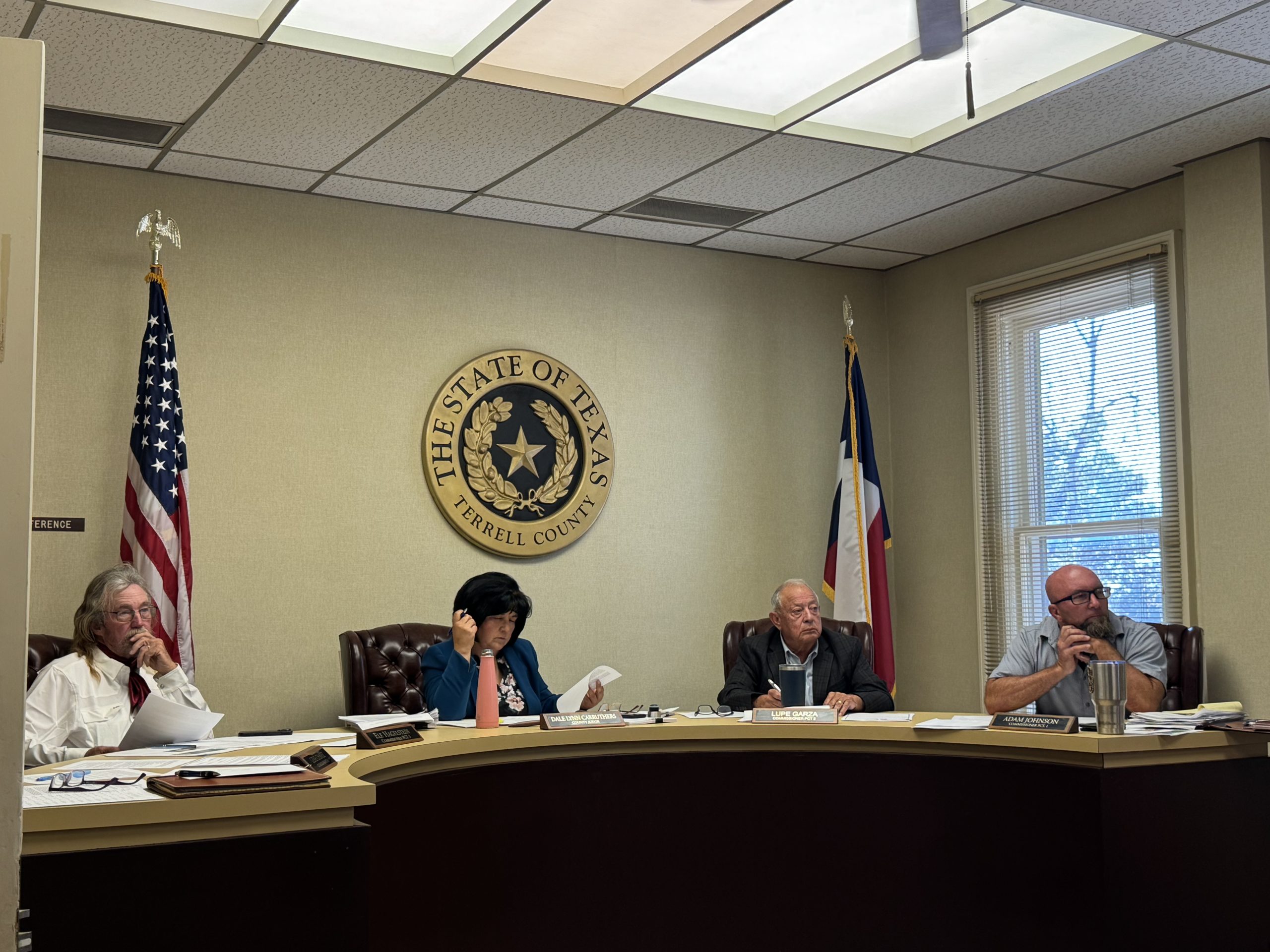 Terrell County tables vote on airport lease to wall contractor